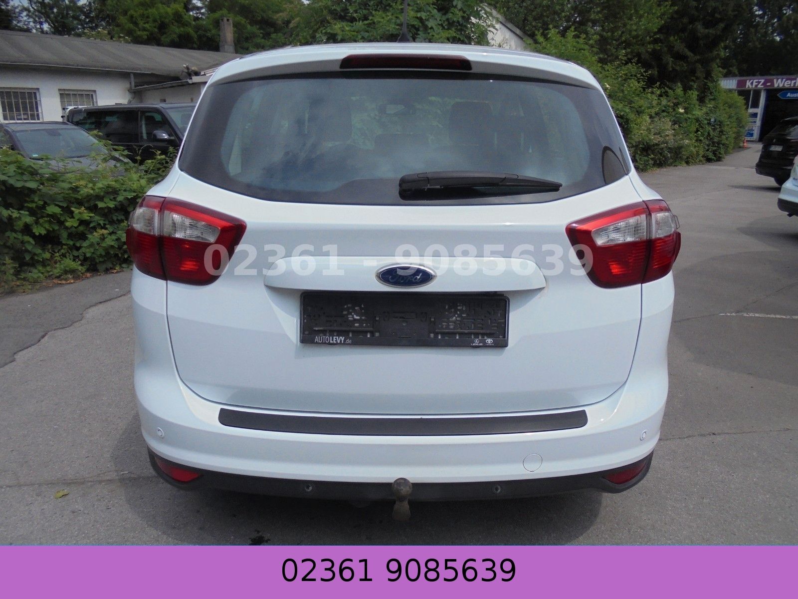 Fahrzeugabbildung Ford C-MAX Titanium/Klima/Navi/Pdc+Kamera/Steuerkette