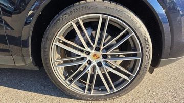 Porsche Cayenne - 6