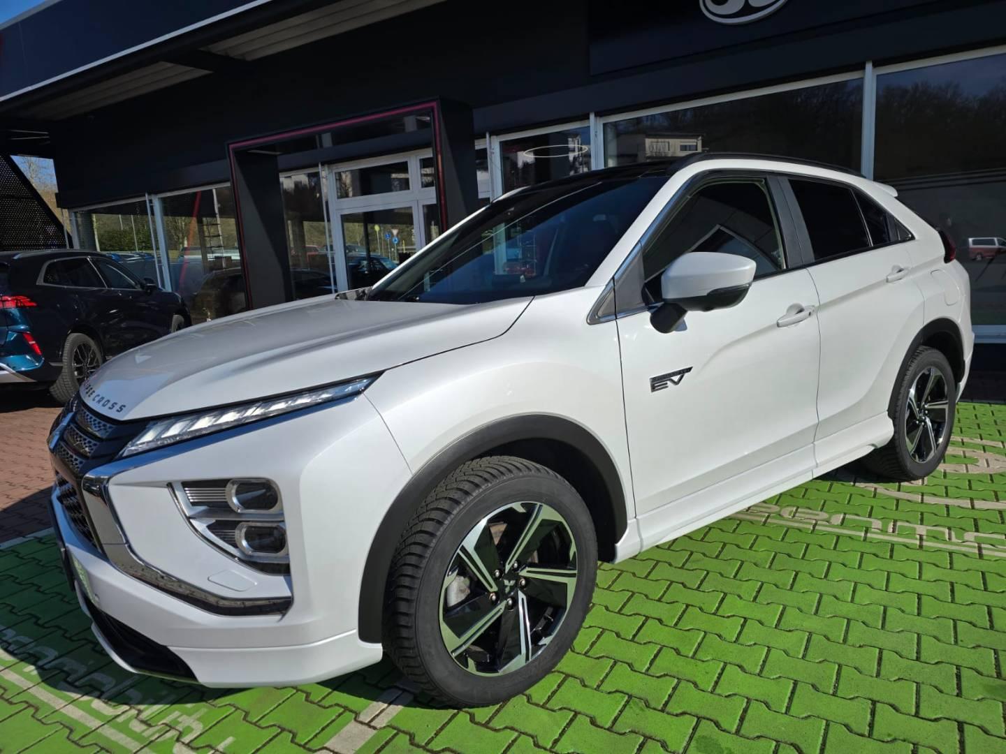 Mitsubishi Eclipse Cross PHEV TOP mit SCHIEBEDACH