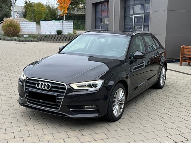 Audi A3 1.4 TFSI Sportback ambition AHK/NAVI/KLIMA