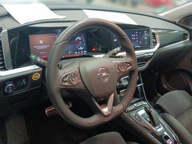 Grandland GSe 4x4 Plug-In-Hybrid Automatik