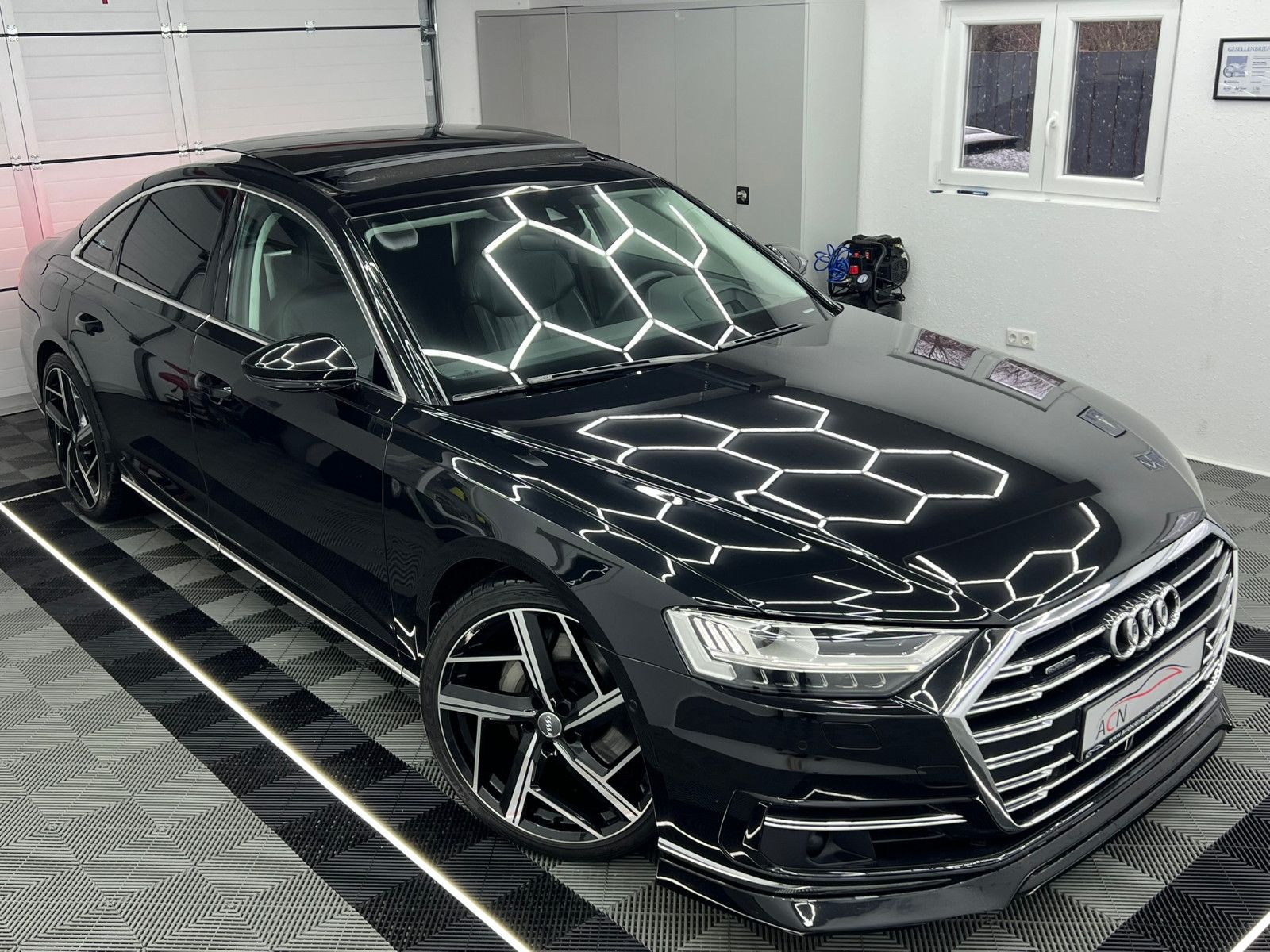 Fahrzeugabbildung Audi A8 50 TDI Quattro/MASSAGE FOND/TV FOND/ACC/VOLL
