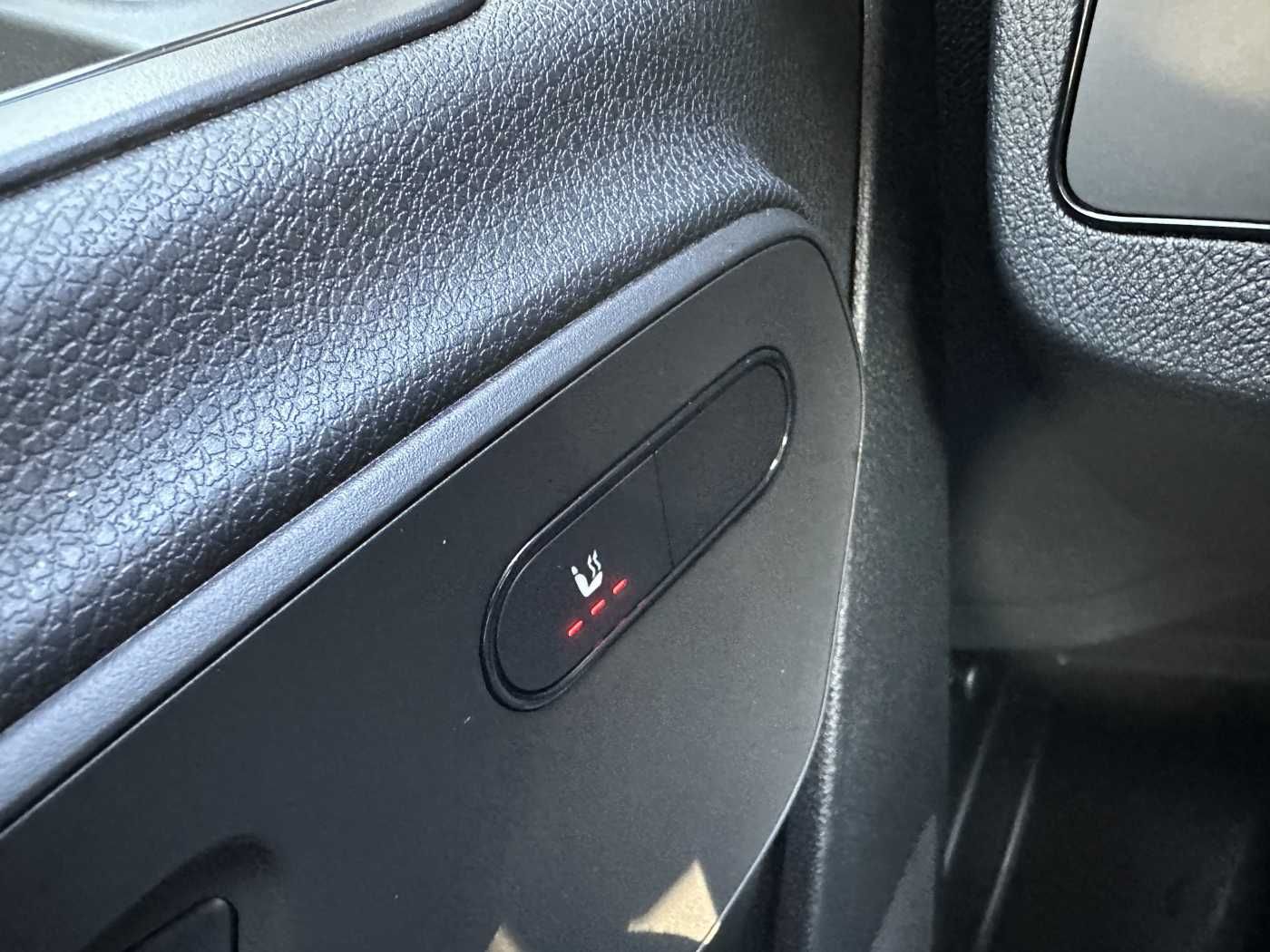 Fahrzeugabbildung Mercedes-Benz Sprinter 317 CDI Koffer LBW Klima Kamera SHZ
