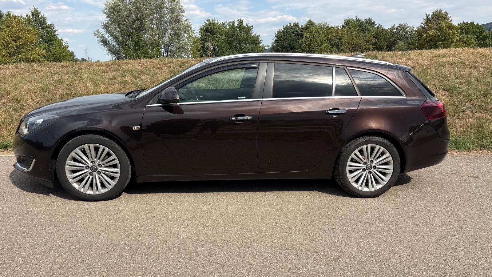 Opel Insignia A Sports Tourer Edition Bose AHK Xenon