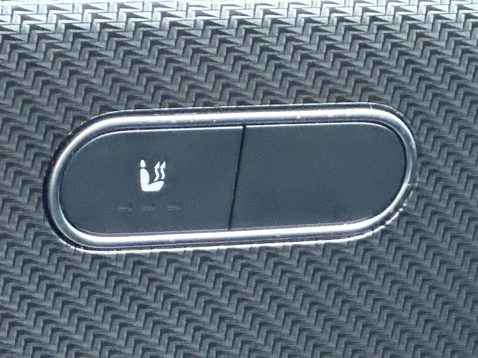 Fahrzeugabbildung Mercedes-Benz GLA 220d AMG Line NAV+MATRIX+KAMERA+PANO