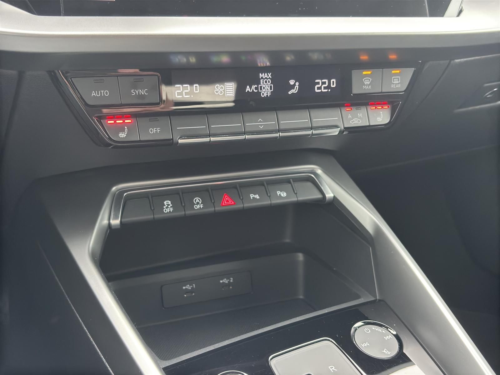 A3 35 TFSI advanced S-Tronic 1.5  RFK SHZ ACC