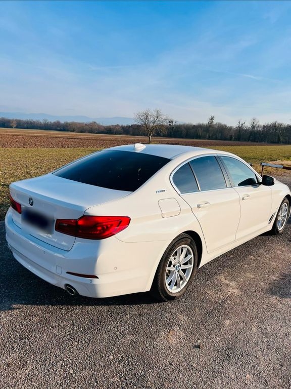 Image of BMW 530