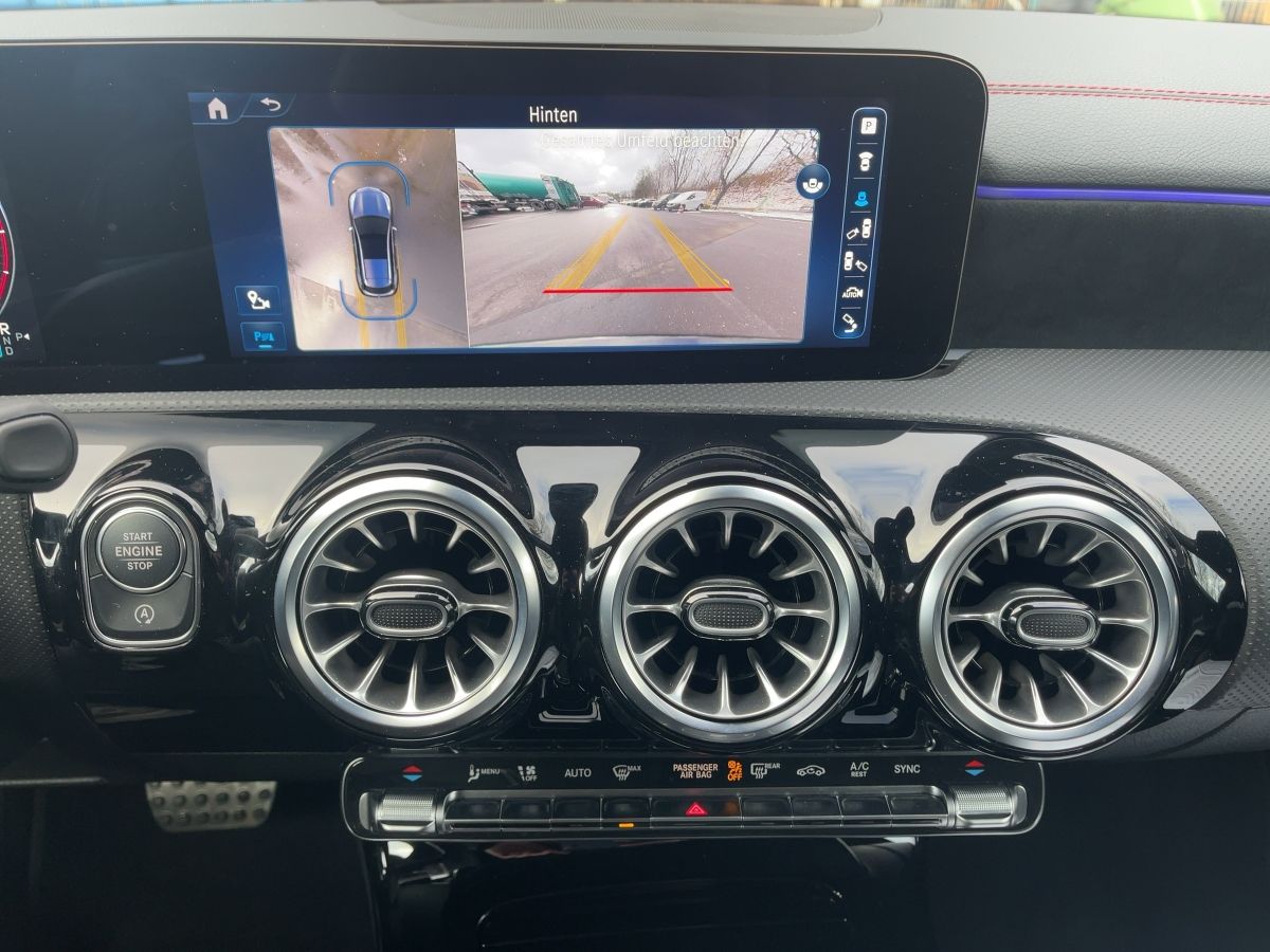 Fahrzeugabbildung Mercedes-Benz CLA 200 d Shooting Brake AMG/Night/360°/AHK