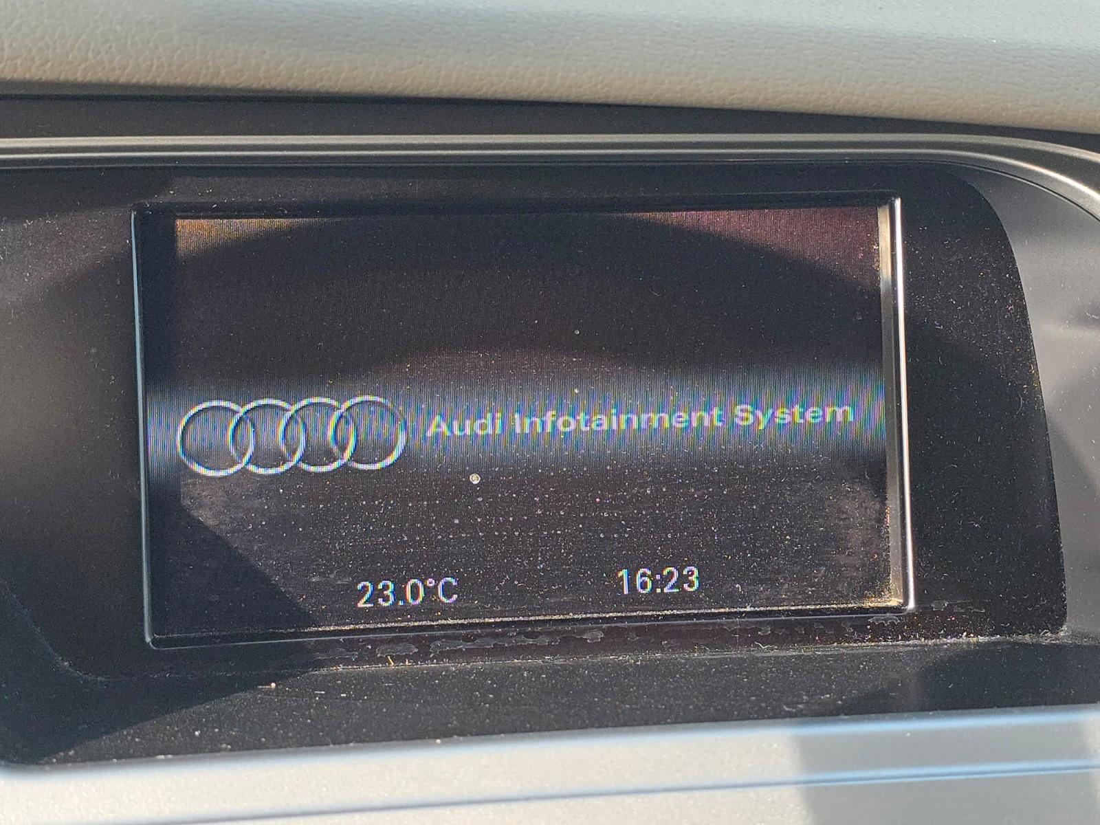 Audi A4 2011 — photo 14