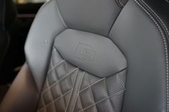 AUDI Q8 50 TDI S line | S-Sportsitze | Pano | B&O AUDI Q8 50 TDI S line | S-Sportsitze | Pano | B&O