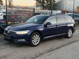 Volkswagen Passat 2,0 TDI DSG+Keyless+ACC+AHK+Digital Tacho - Volkswagen