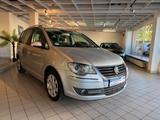 Volkswagen Touran Highline * 7-Sitzer+Hu&Au+AHK* - Volkswagen Touran aus 2007: Highline