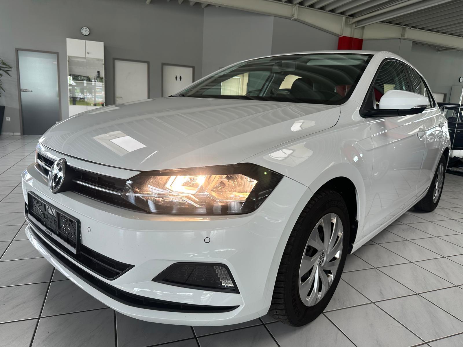 Volkswagen Polo VI Comfortline PDC Klima Navi 8fach bereift