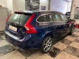 Volvo V60 D4 Aut. Kombi, Ocean Race, Navi, Leder - Volvo: Race