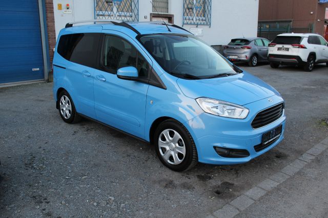 Ford Tourneo Courier 1.0 Titanium Klima,Navi,AHK,2.Hd