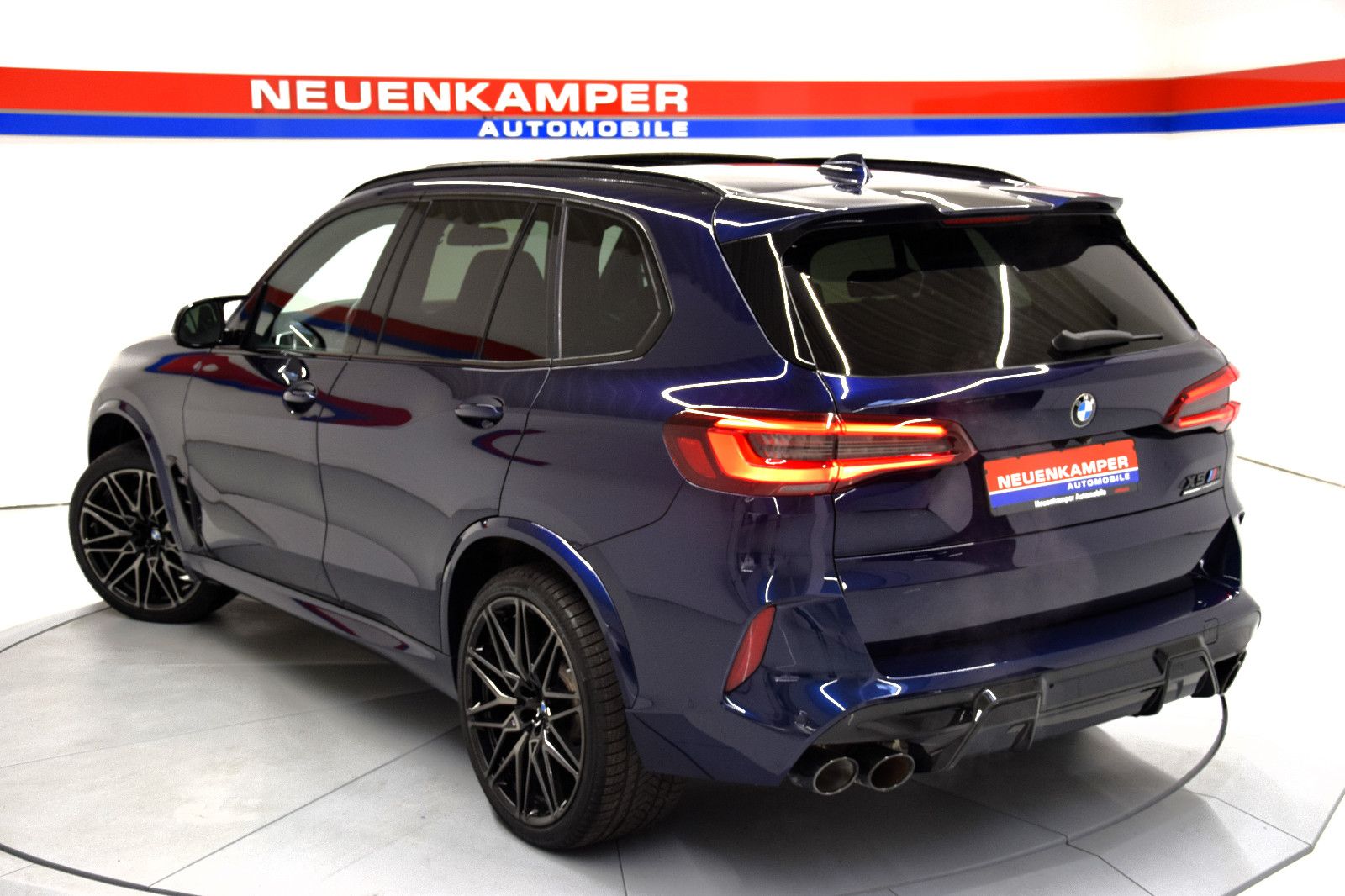 Fahrzeugabbildung BMW X5 M Competition Alca Dach h/k HuD Sitzbelüftung