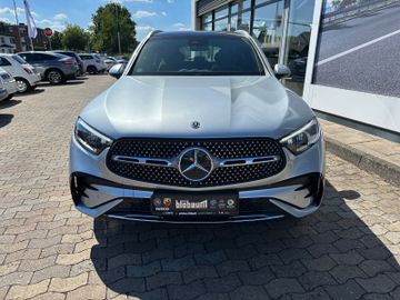 Fahrzeugabbildung Mercedes-Benz GLC 200 4Matic AMG Line Pano 20"
