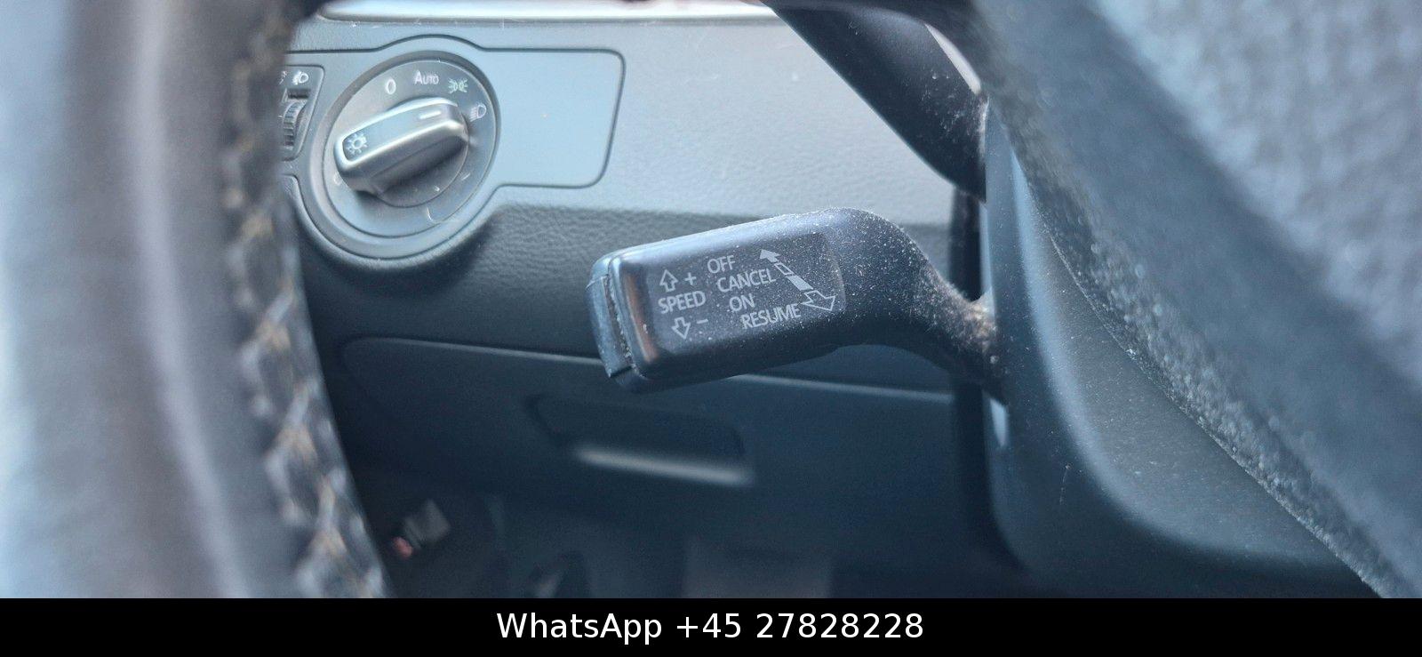 Volkswagen Passat 2011 — photo 21