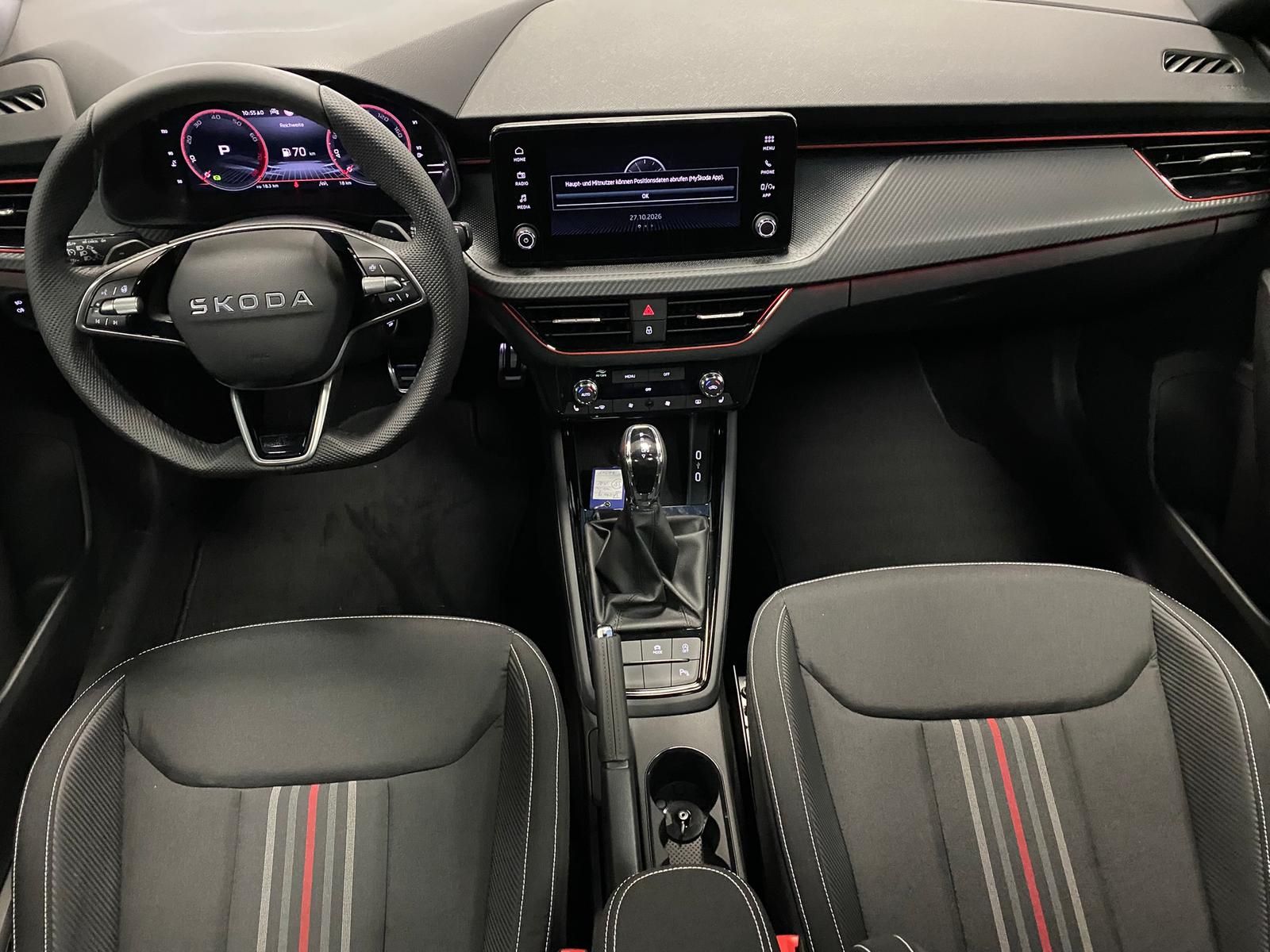 Fahrzeugabbildung SKODA Kamiq Monte Carlo 1.5 TSI DSG+AHK+MATRIX+PANO+5J