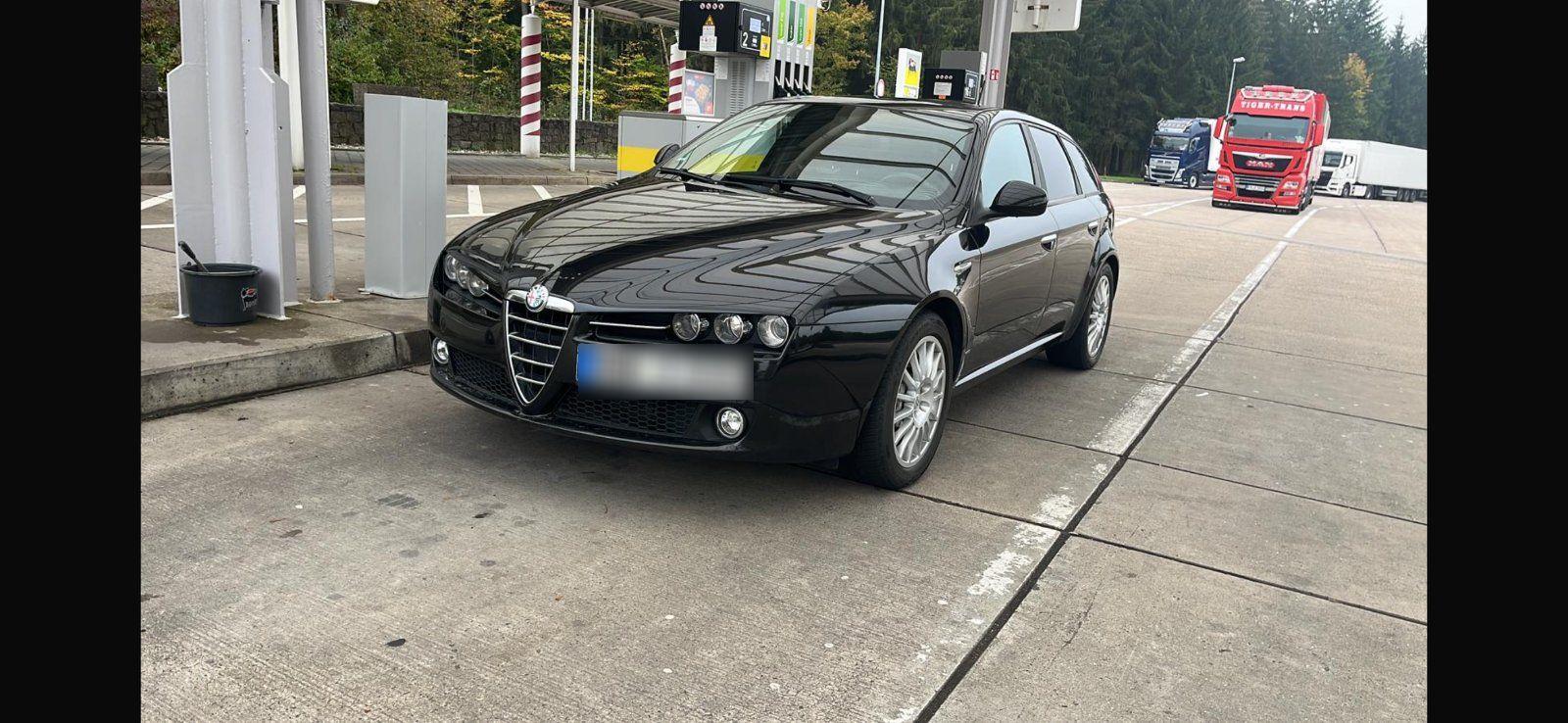 Alfa Romeo 159