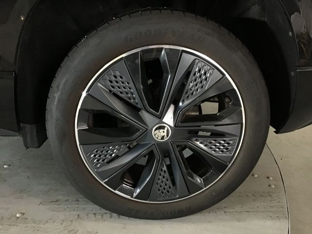 Fahrzeugabbildung Skoda Karoq Sportline 1.5 TSI DSG/Navi/ACC/SHZ/Matrix
