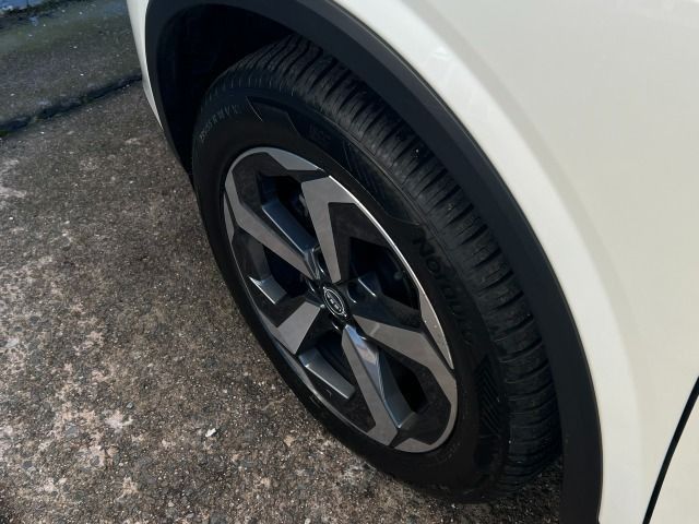 Fahrzeugabbildung Nissan Qashqai 1.3 DIG-T N-Connecta Xtronic BP+WP+Allw.