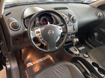 Nissan Qashqai 360 4X4 *PANORAMA*NAVI*TEILLEDER*