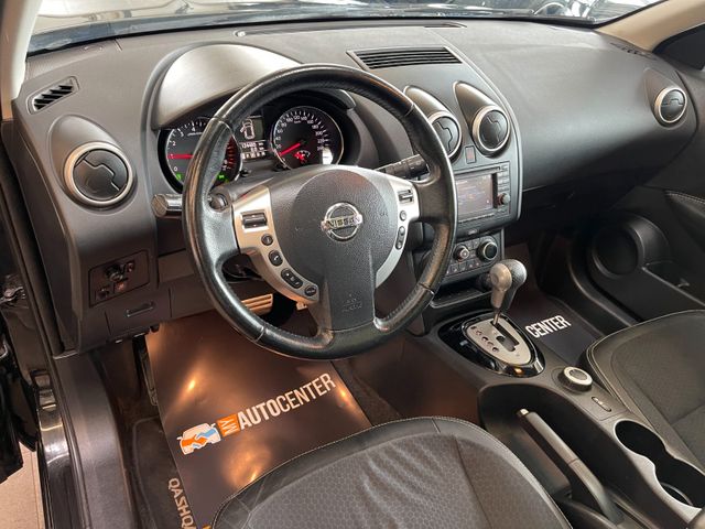 Nissan Qashqai 360 4X4 *PANORAMA*NAVI*TEILLEDER*