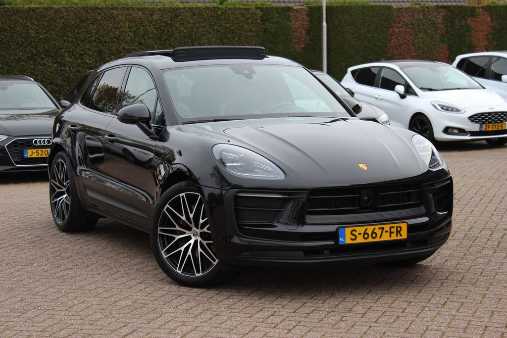 Image of Porsche Macan