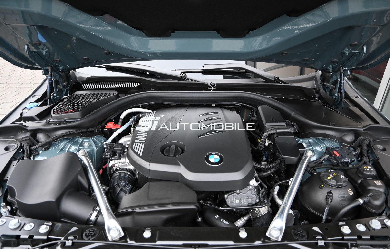 Fahrzeugabbildung BMW 520d xDr. Touring °AD.FAHRWERK PROF°KOMFORTSITZ°