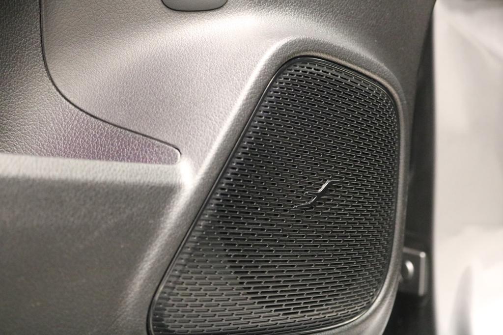 Mercedes-Benz GLB 180