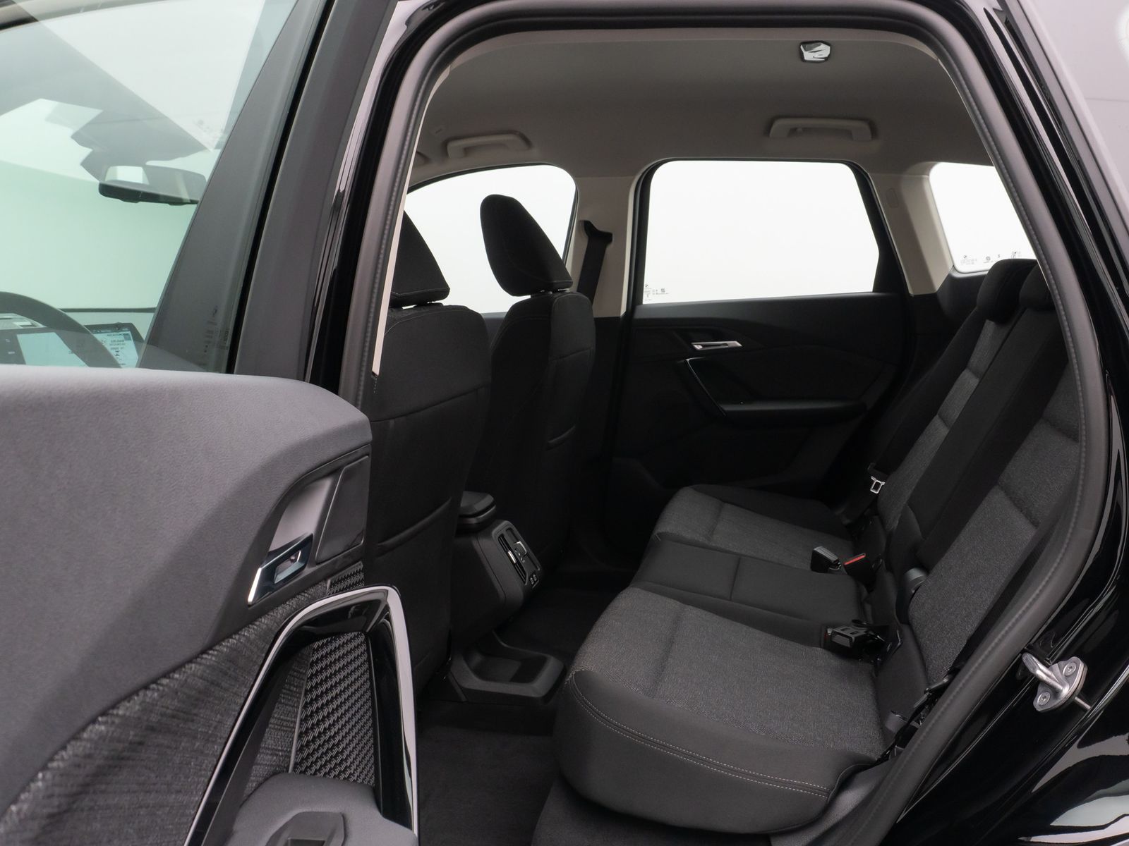 Fahrzeugabbildung BMW iX1 xDrive30 Kamera DAB Sitzhzg LED M Fahrwerk