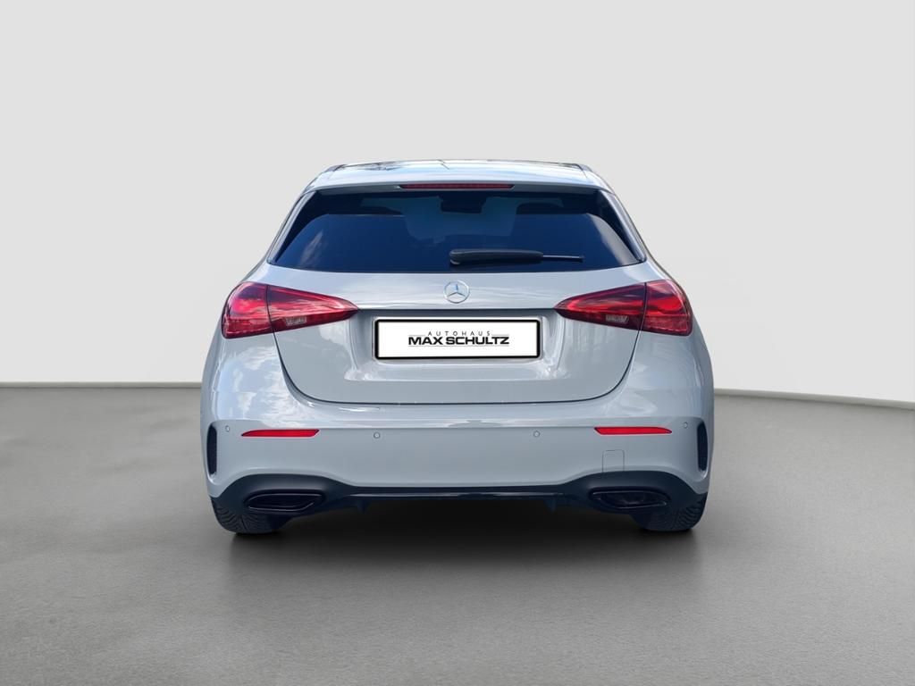 Fahrzeugabbildung Mercedes-Benz A 200 Kompaktlimousine AMG Line*Night Paket*LED