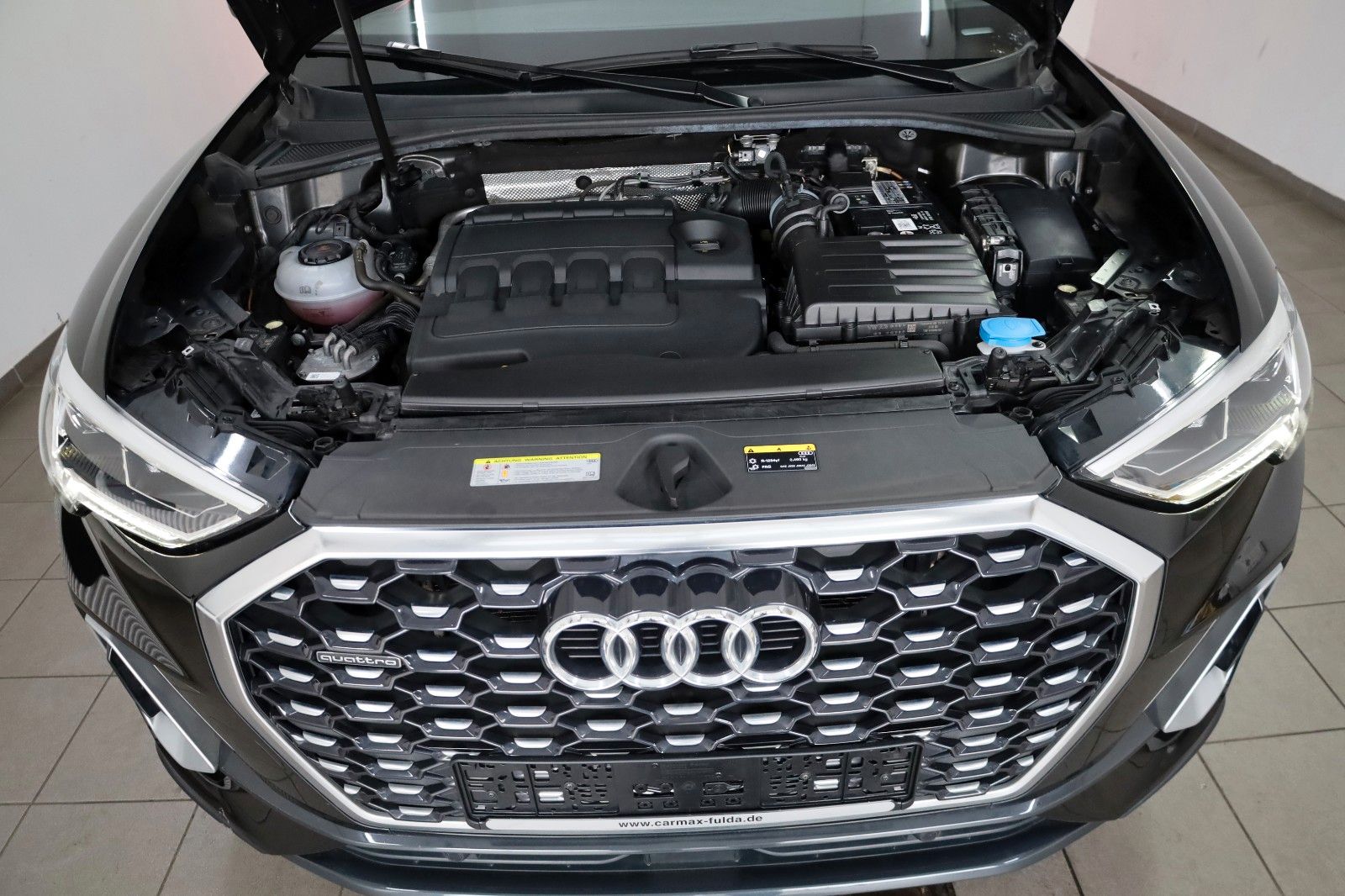 Fahrzeugabbildung Audi Q3 Sportback 40 TDI quattro S line,Kamera,SD,SH