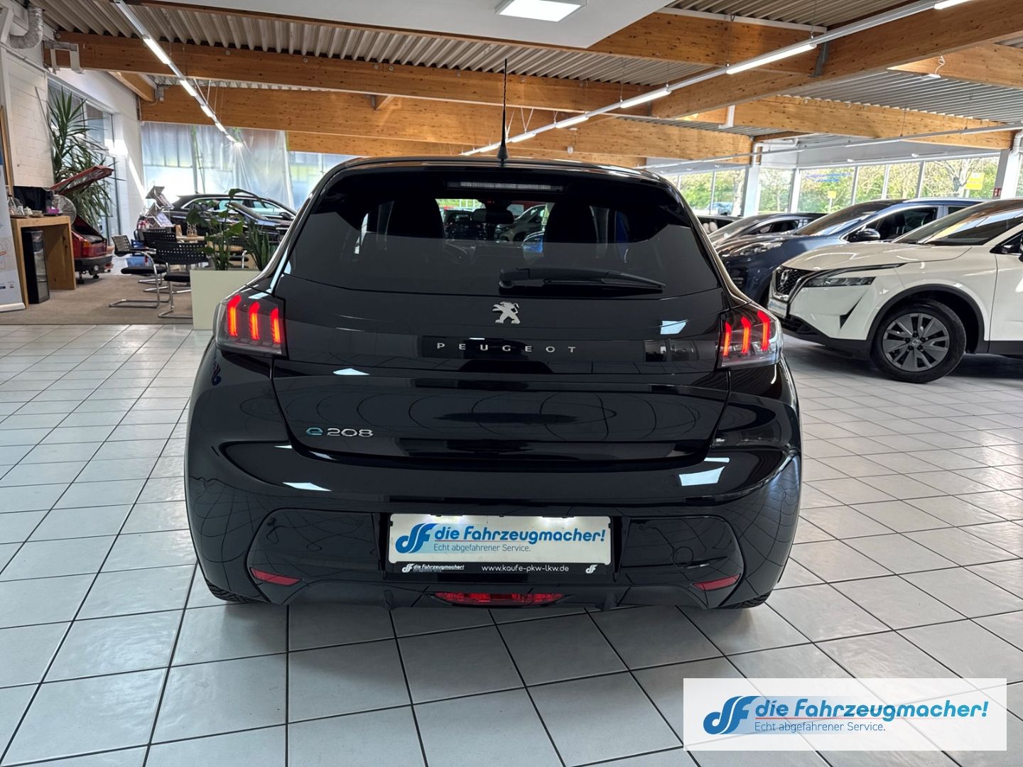 Fahrzeugabbildung Peugeot 208 e- Allure Navi Digitales Cockpit LED Apple C