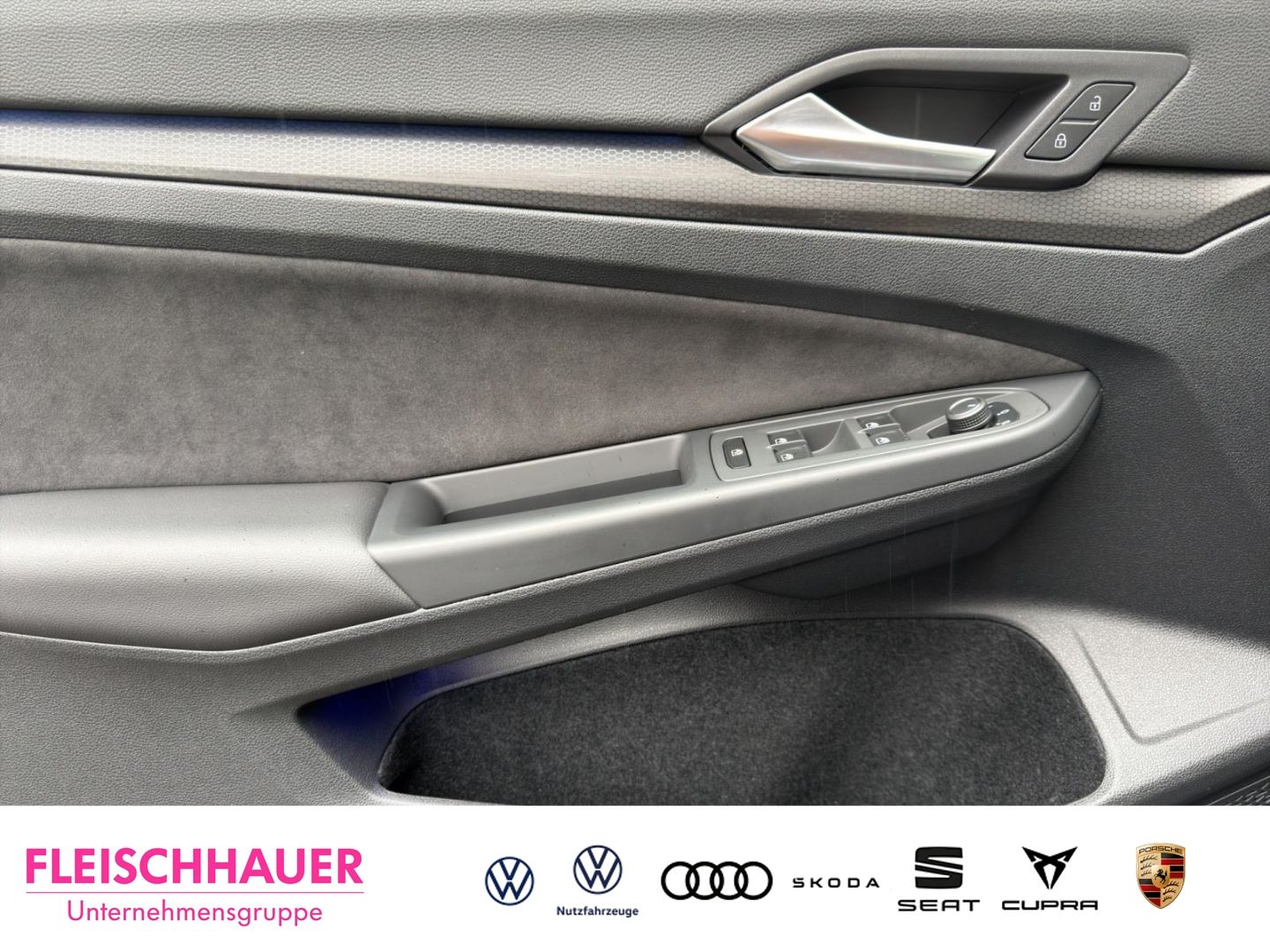 Volkswagen Golf GTI VIII Clubsport 2.0 TSI LED RFK GRA SHZ foto 11