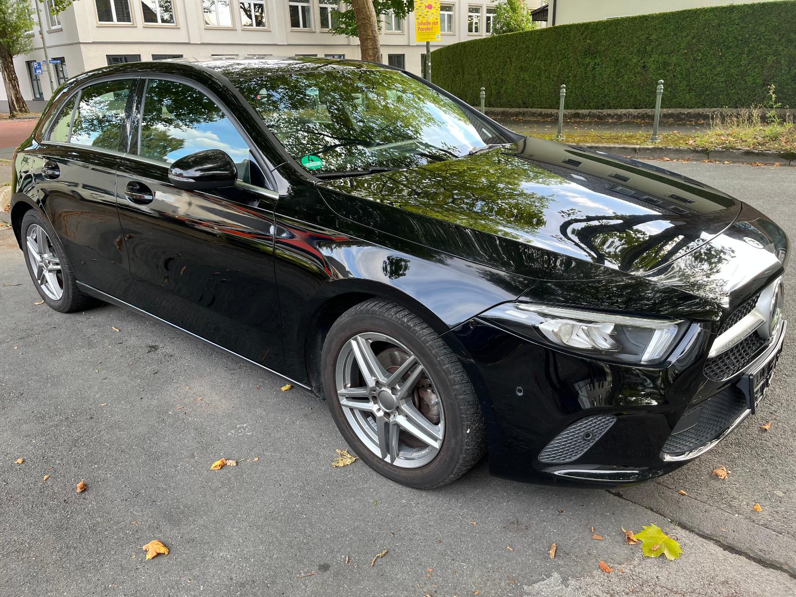 Mercedes-Benz A 180 A -Klasse A 180 d