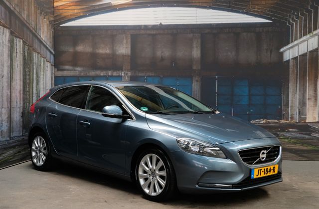 Volvo V40 1.6 D2 Summum Klima*Voll-Leder*Euro 5*Cruise