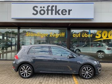 Bild 1 VW Golf VII e-Golf Comfortline Navi ACC