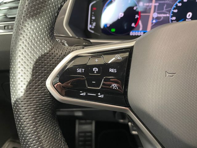 Tiguan Allspace R-Line 4M 2.0 TSI DSG 7-SITZER N