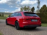 Audi A4 Avant 3.0 TDI quattro S-line Pano 360° HUD - Audi A4: Rot, Leder