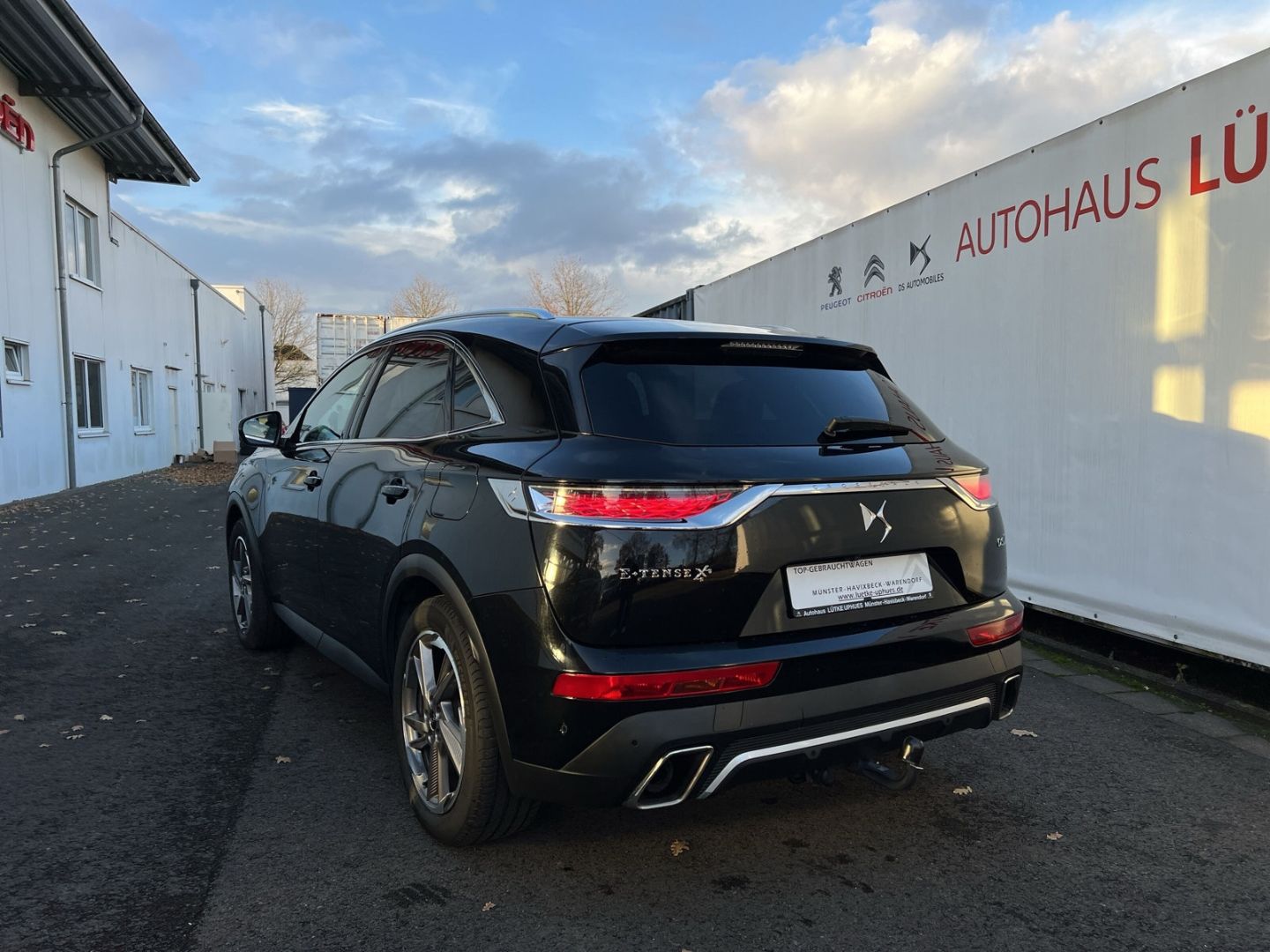Fahrzeugabbildung DS Automobiles DS7 Crossback E-TENSE 1.6