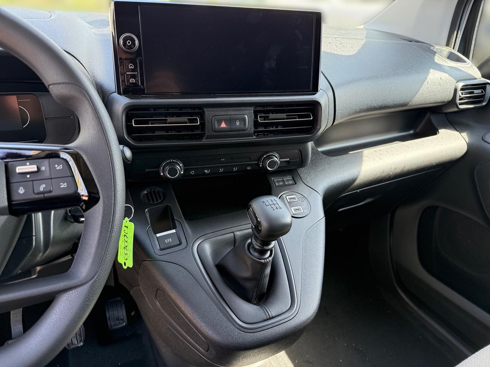 Fahrzeugabbildung Fiat Doblo XL Kastenwagen 130 MT6