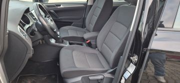 Volkswagen Golf - 6