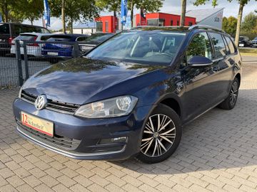Volkswagen Golf - 1