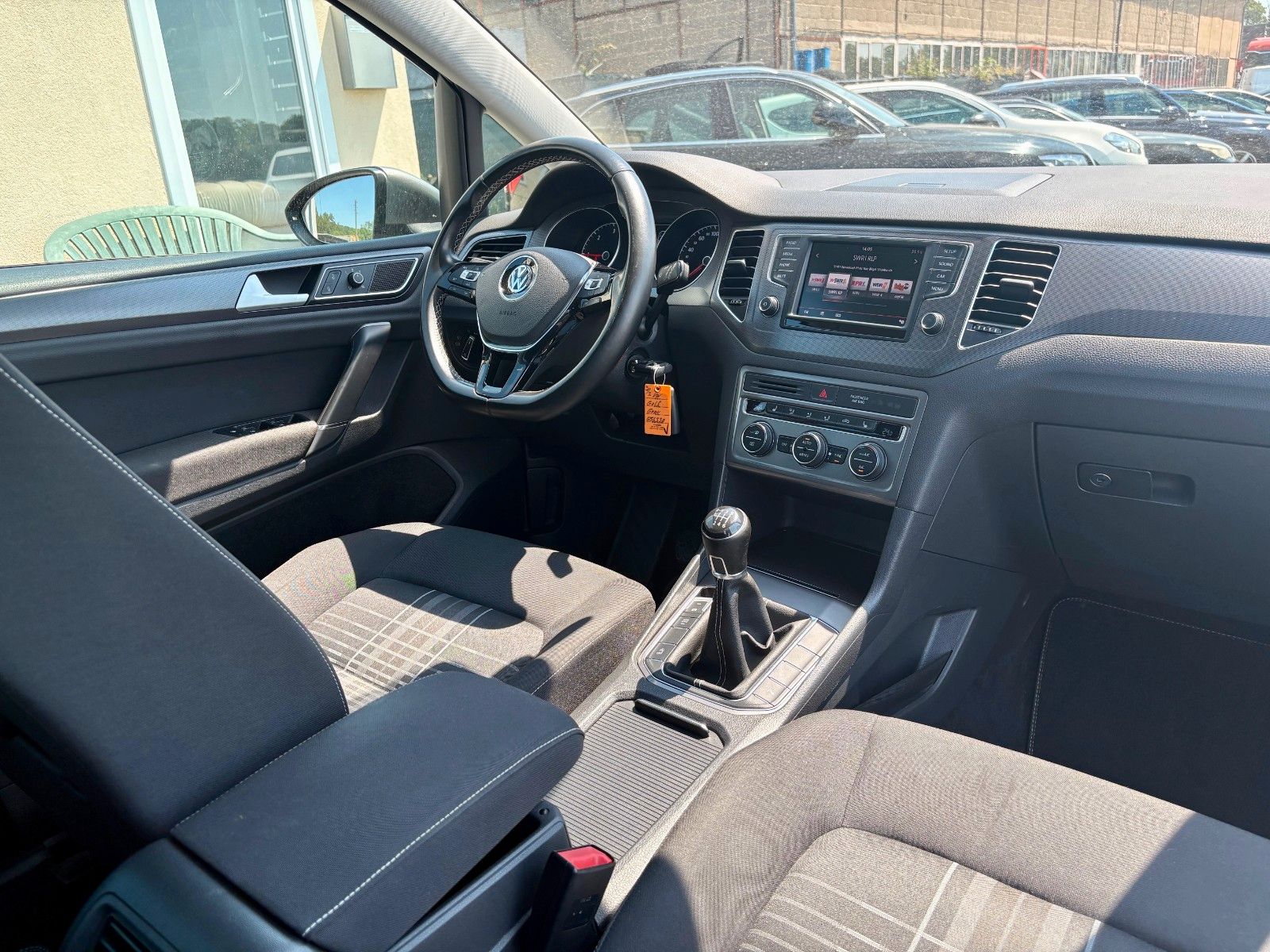 Fahrzeugabbildung Volkswagen Golf Sportsvan 2.0 TDI VII Lounge Xenon AHK ACC