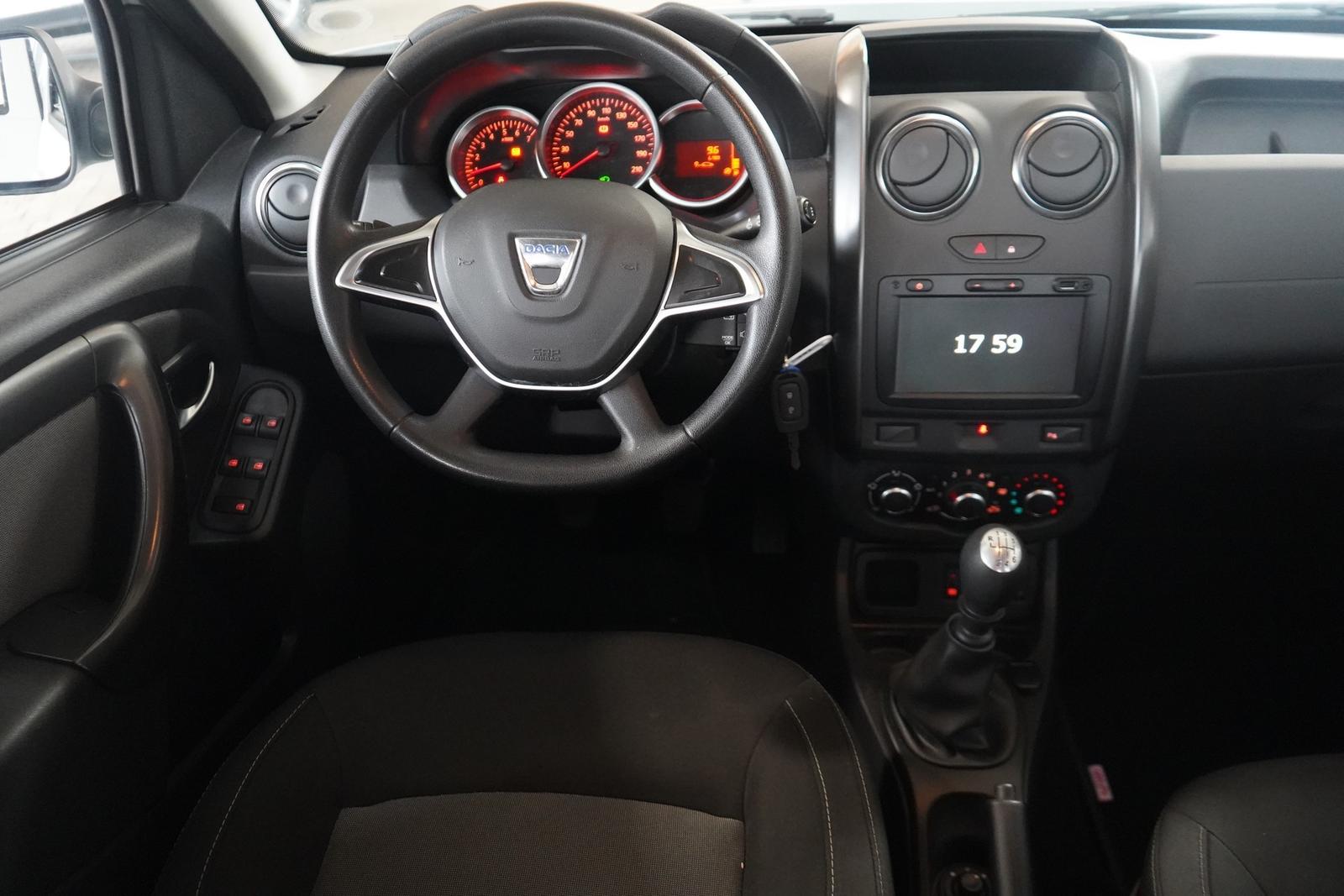 Dacia Duster II 1.6 SCe Navi Tempomat Sitzheizung DAB