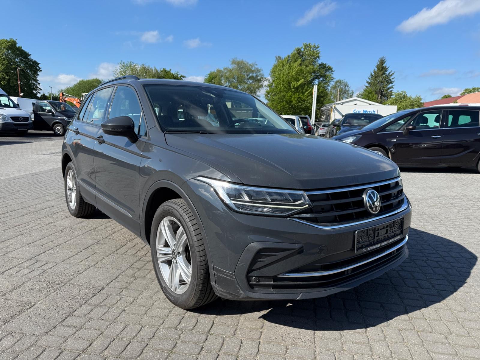 Volkswagen Tiguan Life 2.0 TDI DSG 4Motion-LED-NAVI