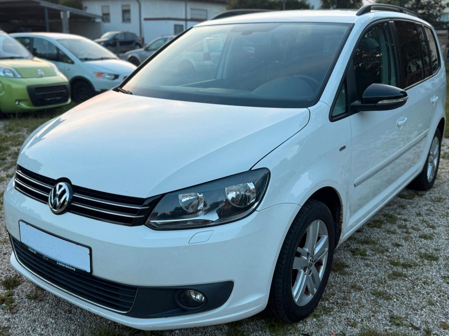 Volkswagen Touran AUT DSG SZH SCHECKHEFT  PDC KAMERA MULTIF