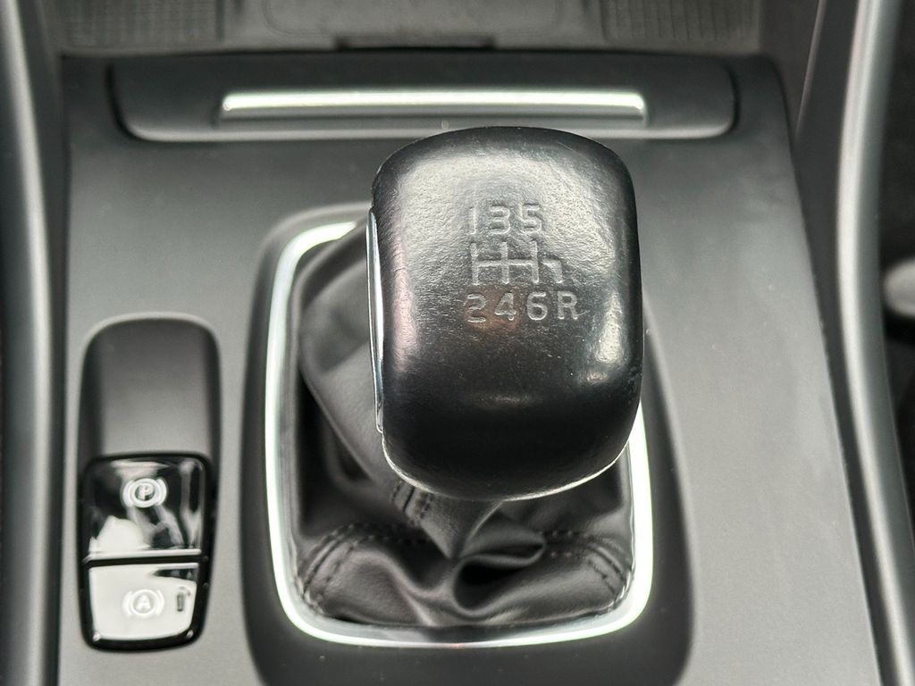 Volvo XC40 T3 Momentum Pro *AHK*Kamera*Sitzh.*Navi*